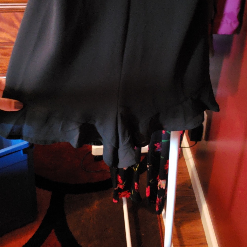 Romper - Picture 3 of 4